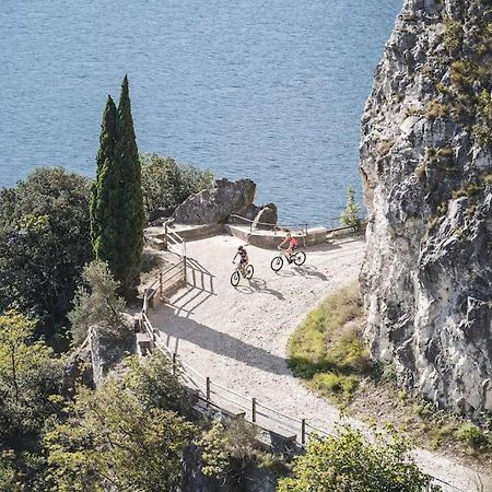 Me Ca - Appartamento Vacanze Riva del Garda Exterior foto